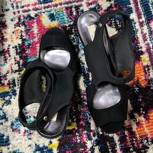 Simply vera wedges